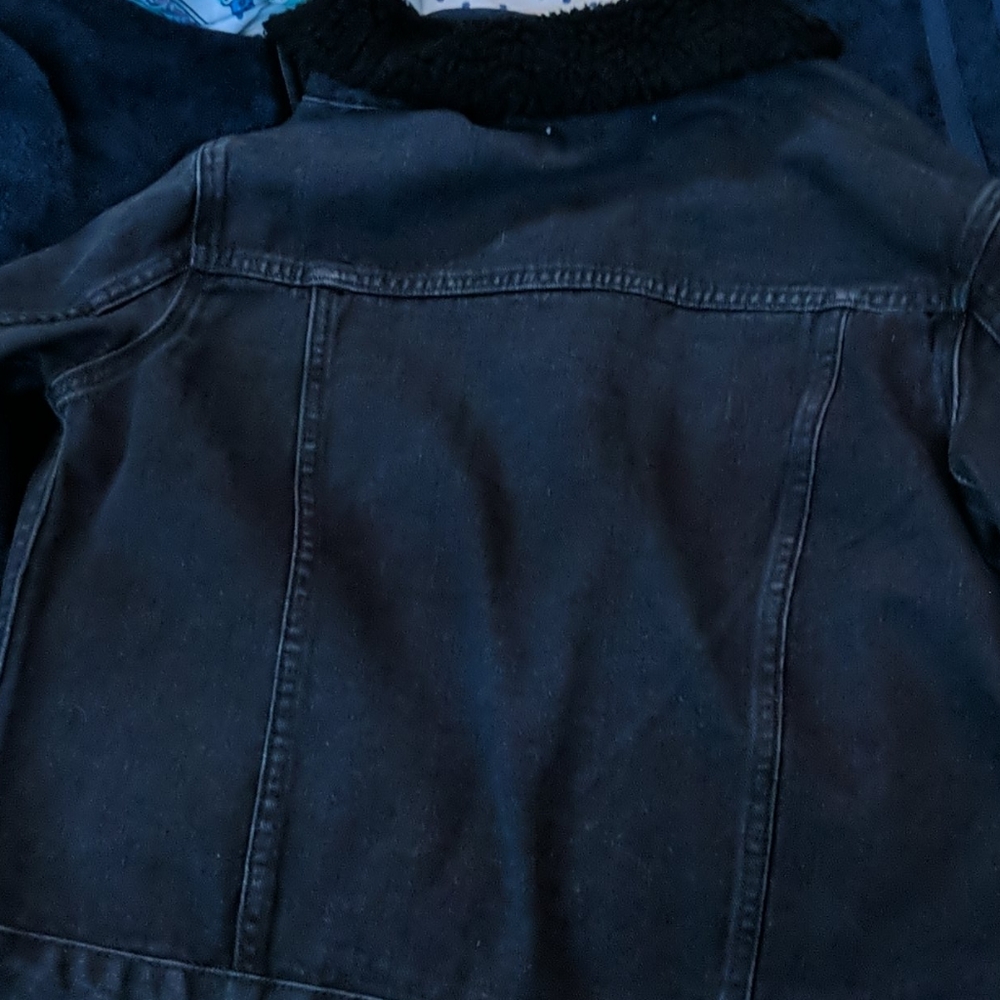 Denim jacket - Picture 2 of 3